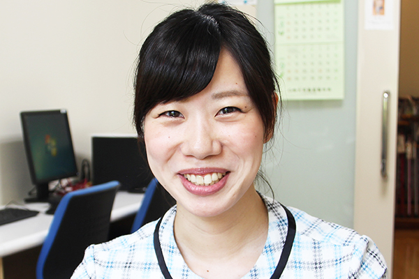 医療相談員 河村美里(入社8年目)